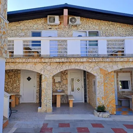Borat Apartmani. Apartment